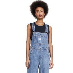 NWT Levi’s Overalls - Size M